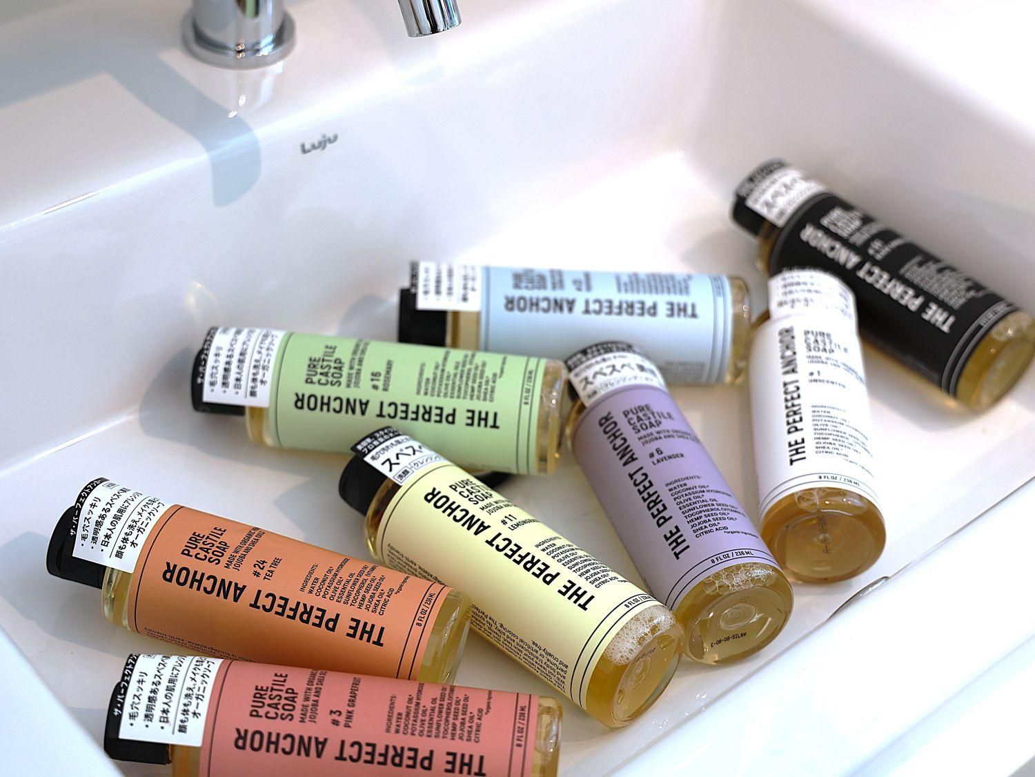 ザパーフェクトアンカーピュアカスチールソープ236ml 1